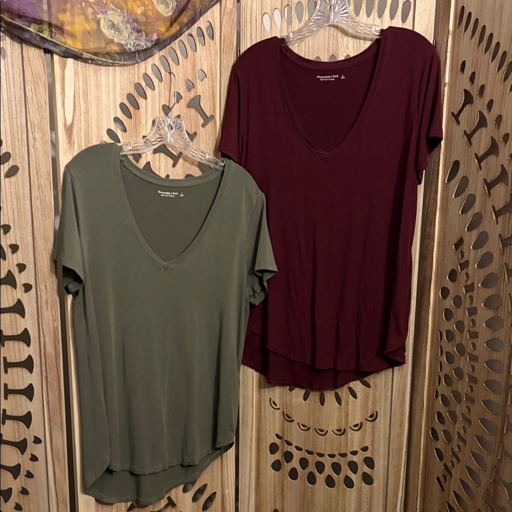 2 ABERCROMBIE & FITCH SOFT DRAPEY T’S / LARGE
